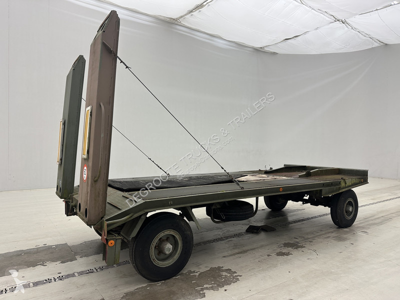 MOL AR2 semi-trailer truck