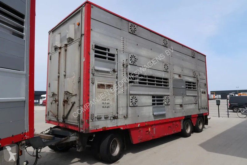 مقطورة Pezzaioli RBA31 - 2002 - Livestock...