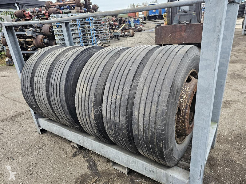 قطع غيار الآليات الثقيلة  275/70 R 22.5