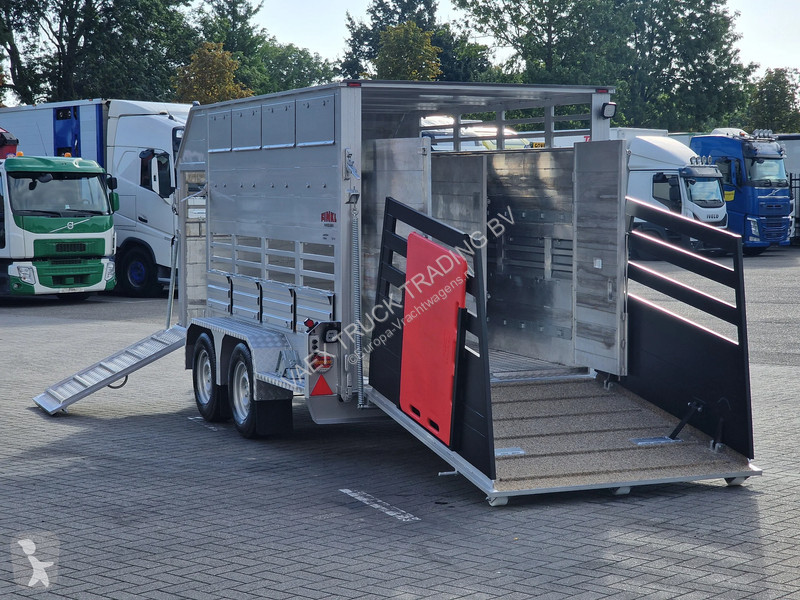 Tractora semi  VAT 3.5T Livestock trailer -...