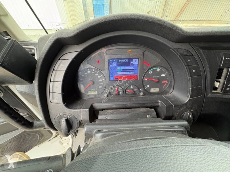 Jízdní souprava Iveco 460 Hi-Way