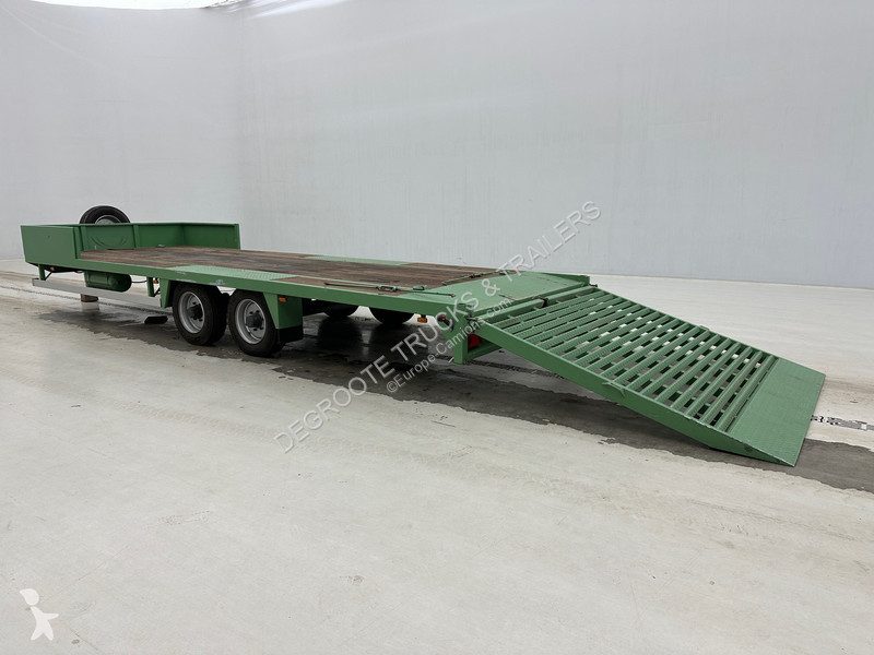 Ledat fordon Thomas Dieplader aanhanger