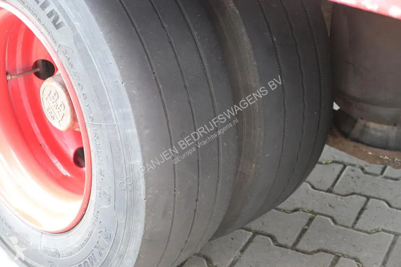 Ansamblu cap tractor si semiremorca Zorzi Vee...