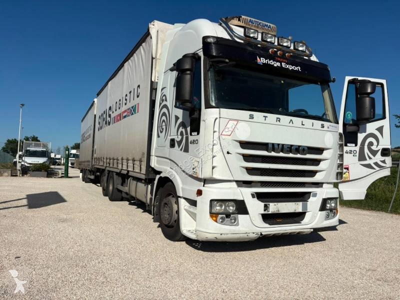 Iveco  semi-trailer truck