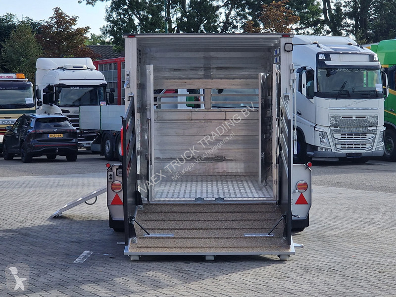 Tractora semi  VAT 3.5T Livestock trailer -...