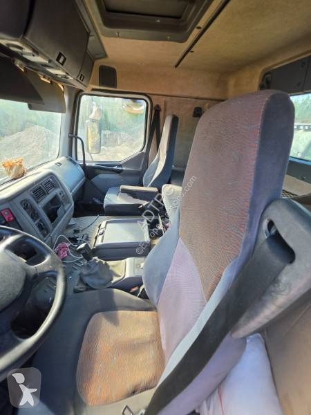 شاحنة مفصلية Renault 420