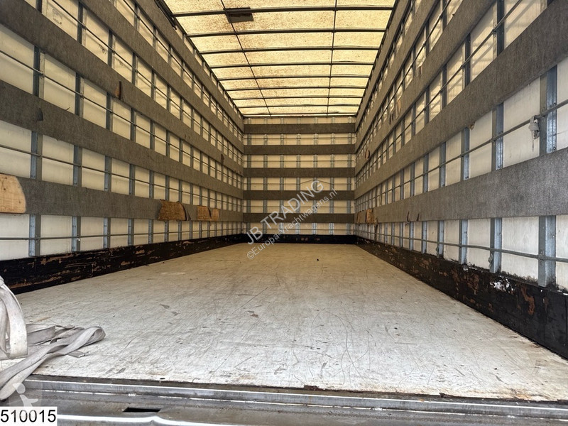 Vrachtwagencombinatie  Middenas BDF