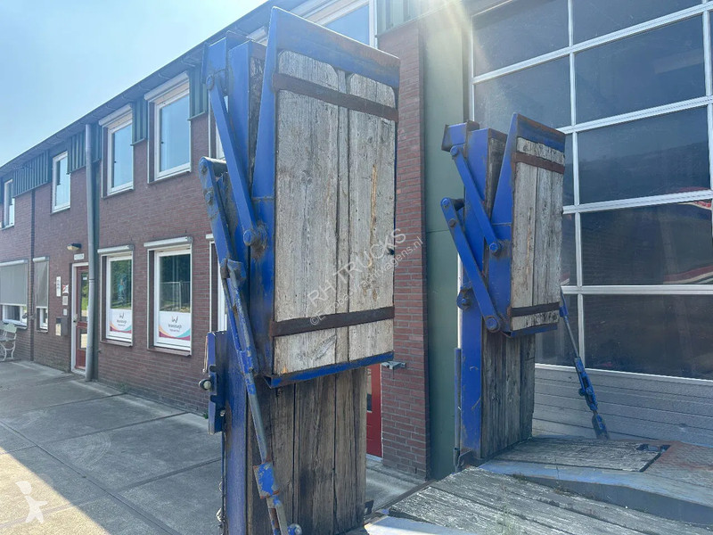 Vrachtwagencombinatie  MUELLER-MITTELTAL, 4...