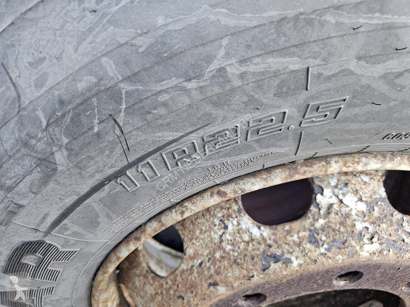 قطع غيار الآليات الثقيلة Goodyear 11 R 22.5...