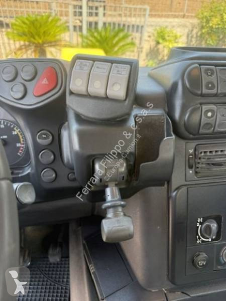 Autoarticolato Iveco