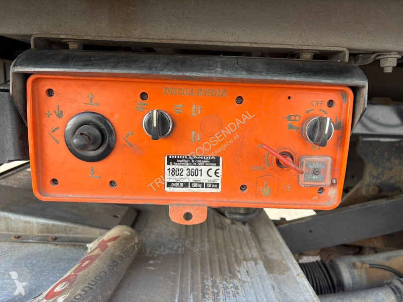 CT28MH + 3 X AXLE + DHOLLANDIA LOADLIFT...