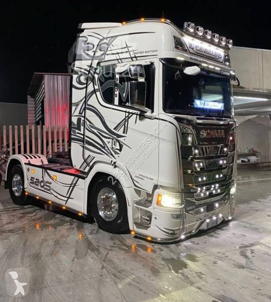 Jízdní souprava Scania 530 V 8