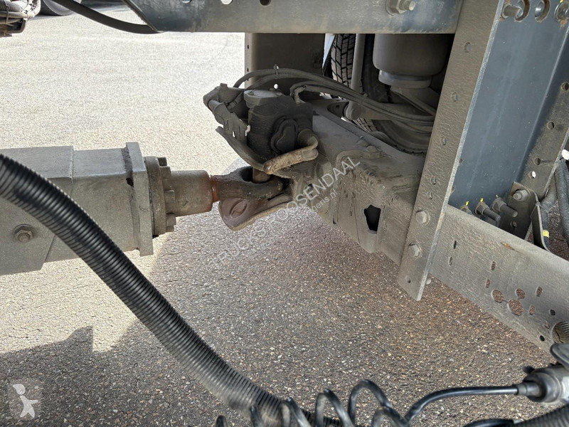 CT28MH + 3 X AXLE + DHOLLANDIA LOADLIFT...