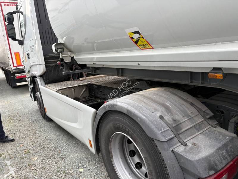 Jízdní souprava Iveco 460 Hi-Way