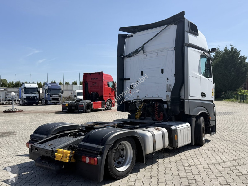 Ensemble routier Mercedes 1845 Low-Deck,...