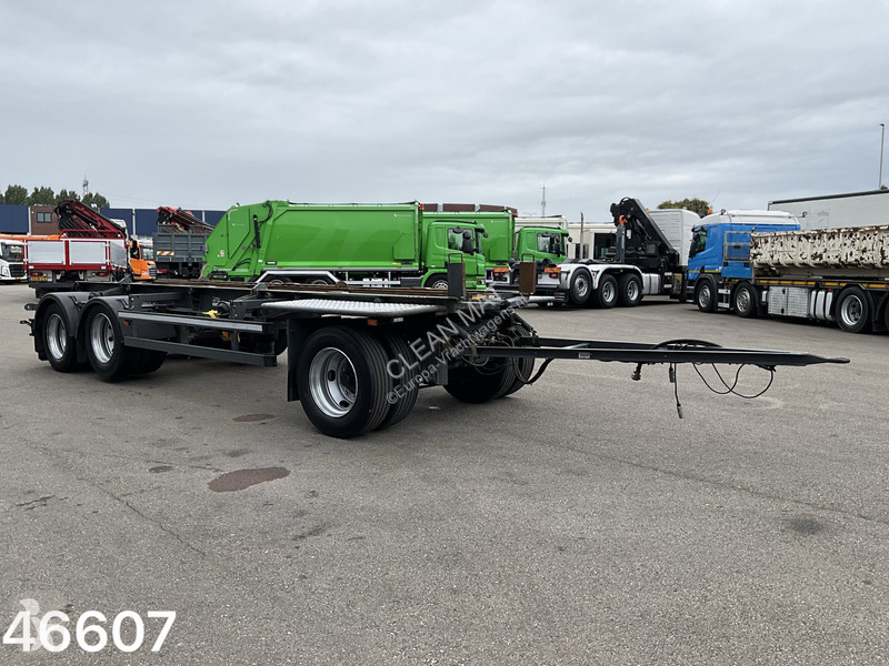 Ensemble routier  3-assige containeraanhangwagen