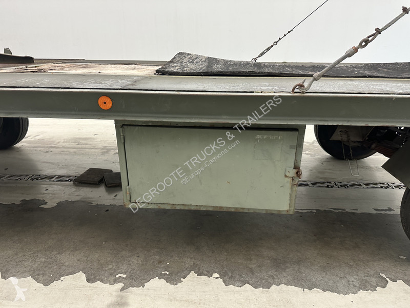 MOL AR2 semi-trailer truck