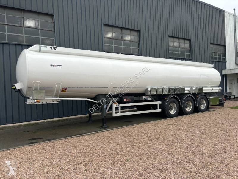 Semitrailer LAG 8 COMPARTIMENTS