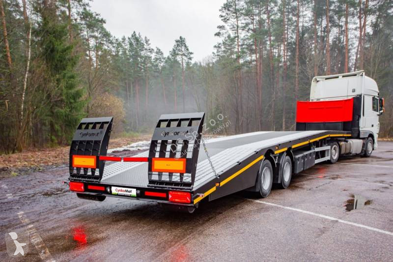 Semitrailer Cynkomet Plattformauflieger /...