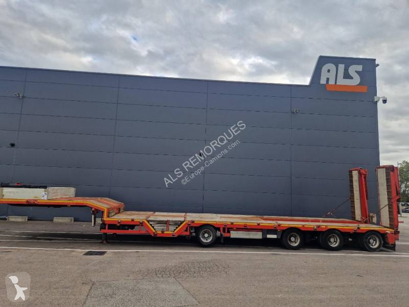 Semitrailer Nooteboom 1+3 essieux directionnel