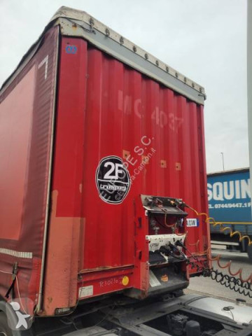 Semitrailer flexibla skjutbara sidoväggar Krone