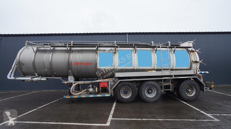 Semi reboque Burg 3 AXLE WATER TANK 29.975LTR