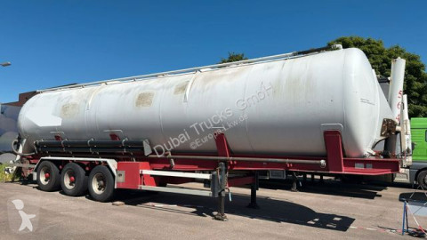Semitrailer tank pulverformig Kögel