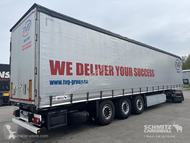 Semitrailer Schmitz Cargobull Semitrailer...