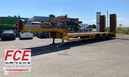 Semi remorque porte engins Faymonville