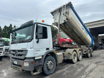 Semitrailer flak Mercedes