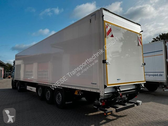 Semitrailer Krone Koffer mit Ladebordwand...
