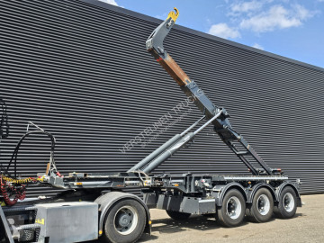 Semi remorque porte containers Van Bouwel