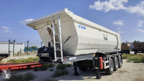 Semitrailer lastvagn bygg-anläggning Serin ny