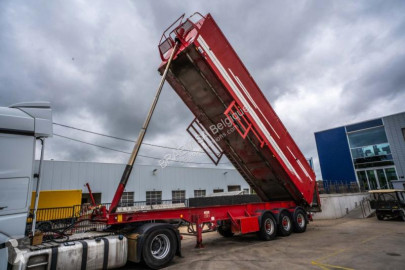 Semitrailer flak