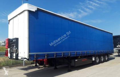 Semitrailer flexibla skjutbara sidoväggar Kässbohrer