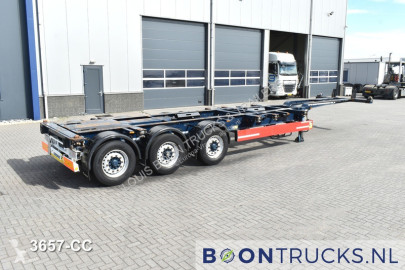 Semi remorque porte containers Krone