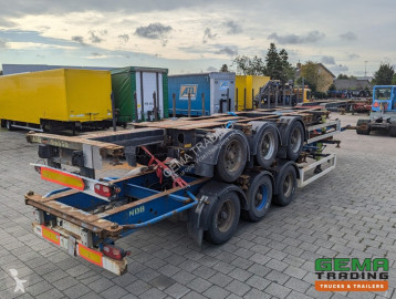 Semi remorque porte containers Krone