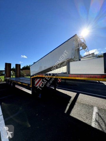 Semitrailer maskinbärare Kässbohrer ny