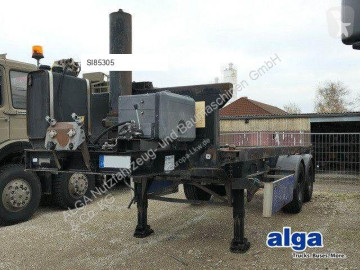Semitrailer maskinbärare Fischer