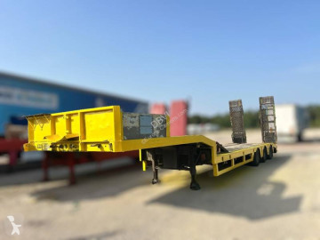 Semitrailer maskinbärare Nooteboom