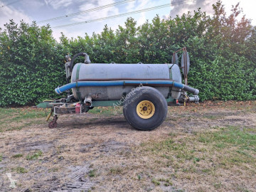 Semitrailer tank