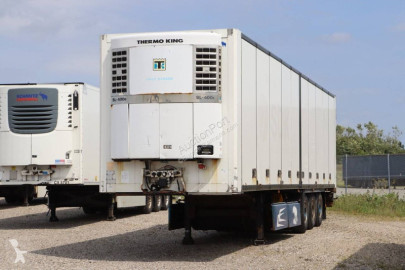 Semi remorque Schmitz Cargobull SKO 24