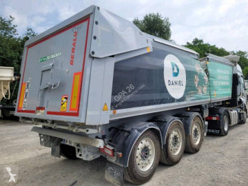 Semitrailer lastvagn bygg-anläggning Benalu