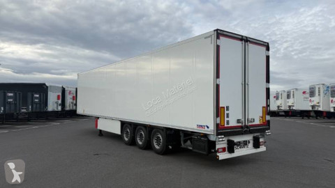Полуремарке хладилно еднотемпературен режим Schmitz Cargobull нови