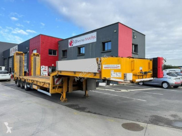 Semi remorque porte engins Louault