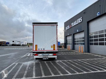 Полуремарке подвижни завеси Schmitz Cargobull