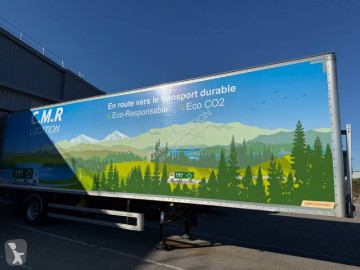 Полуремарке фургон сандвич панели Fruehauf