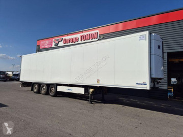 Semi remorque frigo multi température Krone