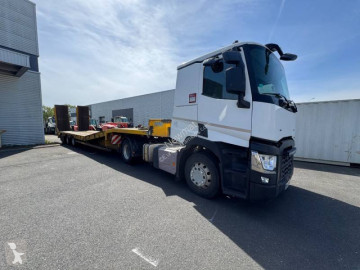 Ensemble routier porte engins Renault