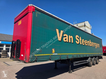 Полуремарке Kögel Mercedes - Disc Kögel 3-axle curtain-sided semi-trailer - Mercedes axles - Disc brakes - Air suspension - Spare wheel - 42 Ton - 2017 - Coil